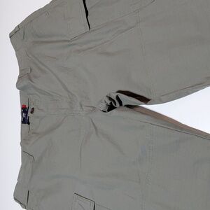 DOCKERS Men's  Olive Green Relaxed Fit Cargo Pants - 40x32